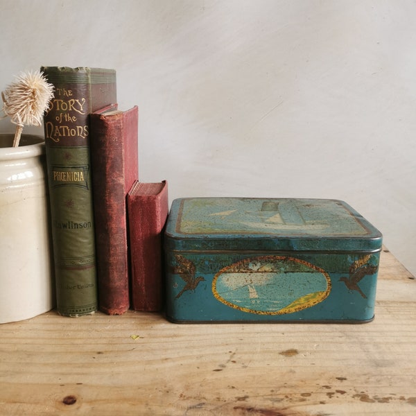 A French Vintage Storage Tin - Vintage canister - Biscuit Tin - Chocolate Tin