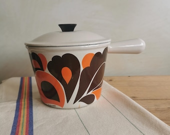Vintage Le Creuset Red Enamel Cast Iron Saucepan - France #22 - Etsy