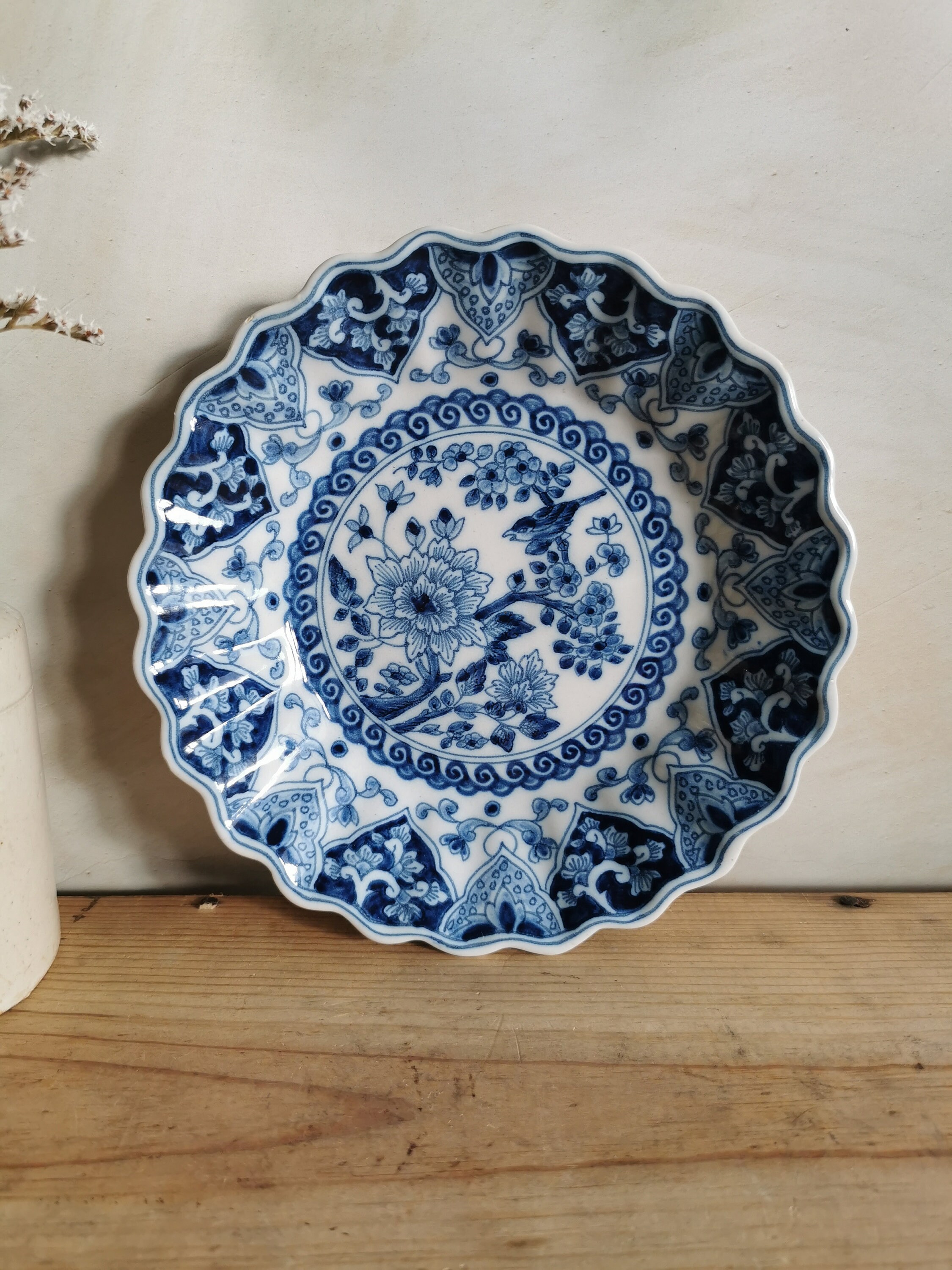 antique Tichelaar Makkum Holland, delft blue & white Charger