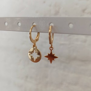 Mini mismatched stainless steel star sleeper hoop earrings &quot;MOTHER DAUGHTER&quot;
