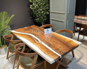 Keukentafel, Eetkamertafel, Witte epoxy, Walnoothout, Epoxytafel, Aangepaste live edge epoxyhars eettafel, Eettafel