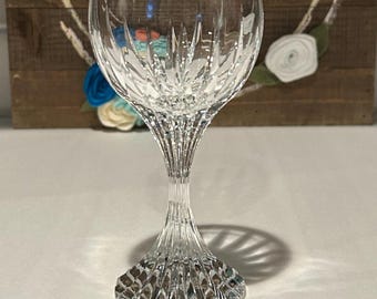 Baccarat Massena rode wijnglas