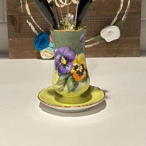 Vintage Hat Pin Holder with Antique Hat Pins | Collectable Hat Pins | Vanity Decor