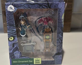 ホーンテッドマンション - カスタムカットアクリルオーナメント - Etsy