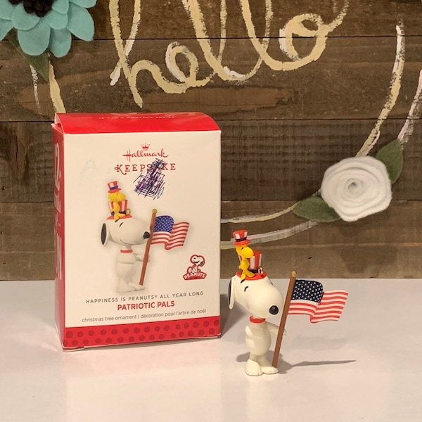 Hallmark Keepsake Peanuts Snoopy & Woodstock Patriotic Pals Hanging Ornament