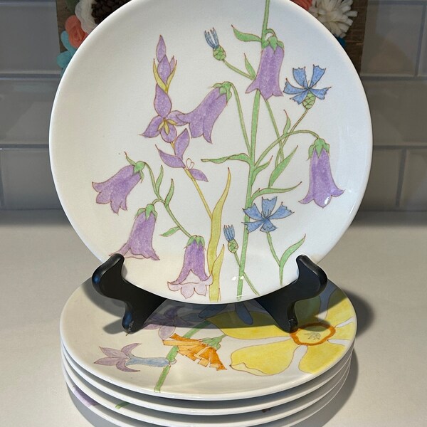 Ernestine Salerno Floral Motif. Hand Painted Plates Made In Italy | Patel Floral Art Plates