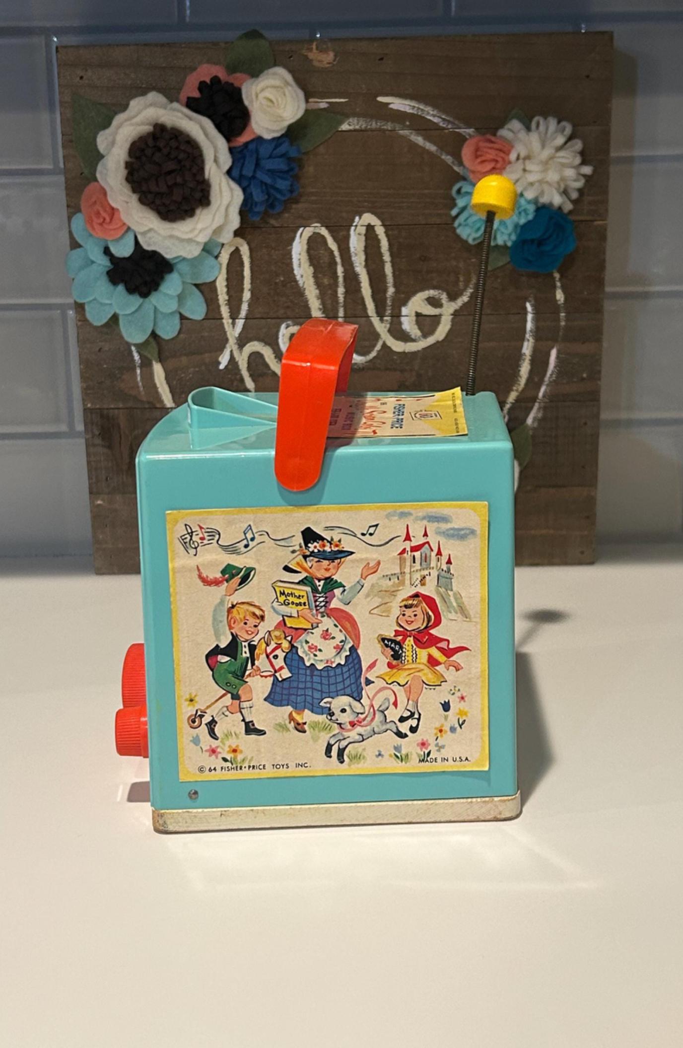 Vintage Fisher Price Double Screen Color TV Music Box Toy Peek-a