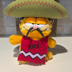 Vintage Garfield Plush | Collectable Ole' Mexico Senor Garfield Plush | Garfield lover Gifts