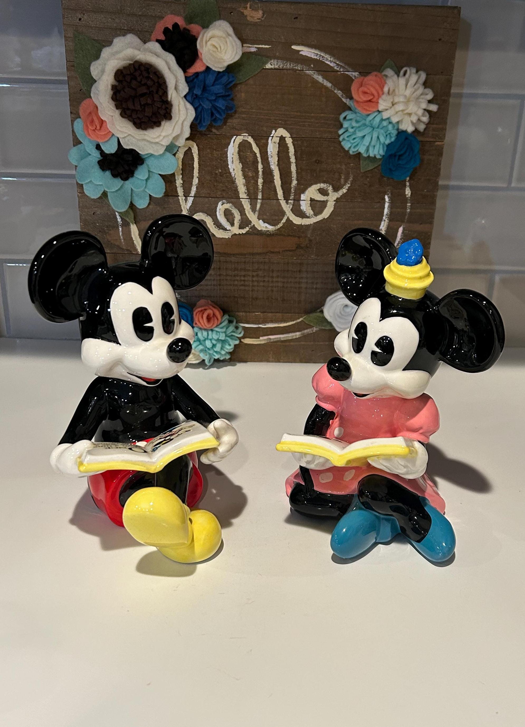 Disney Mickey & Minnie Mouse Reading Ceramic Bookends | Nursery