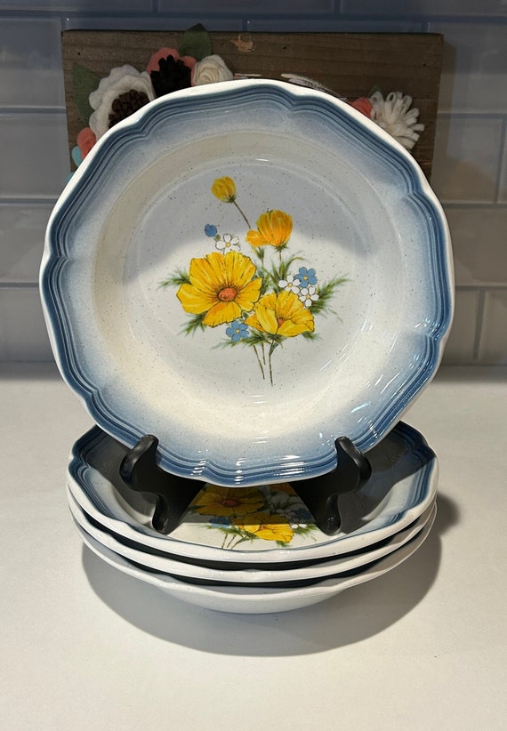 ミカサ エイミー シリアルボウル：花柄、4個セット - Etsy 日本