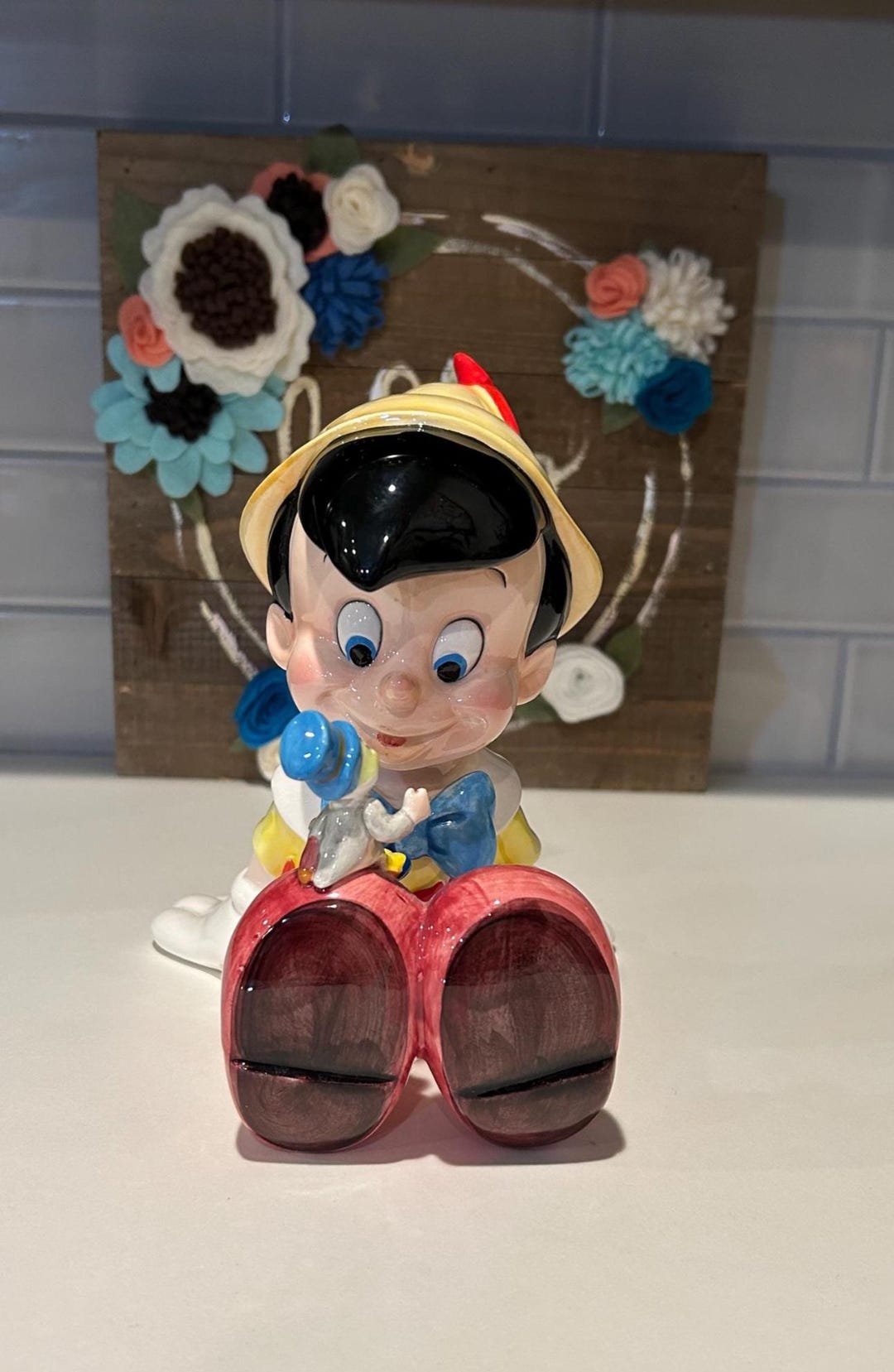ピノキオdisney showcase collection pinocchio Vintage Schmid Disney Pinocchio Porcelain Music Box 