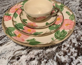 Franciscan Four (4) Piece Place Setting Desert Rose (England Backstamp) by FRANCISCAN