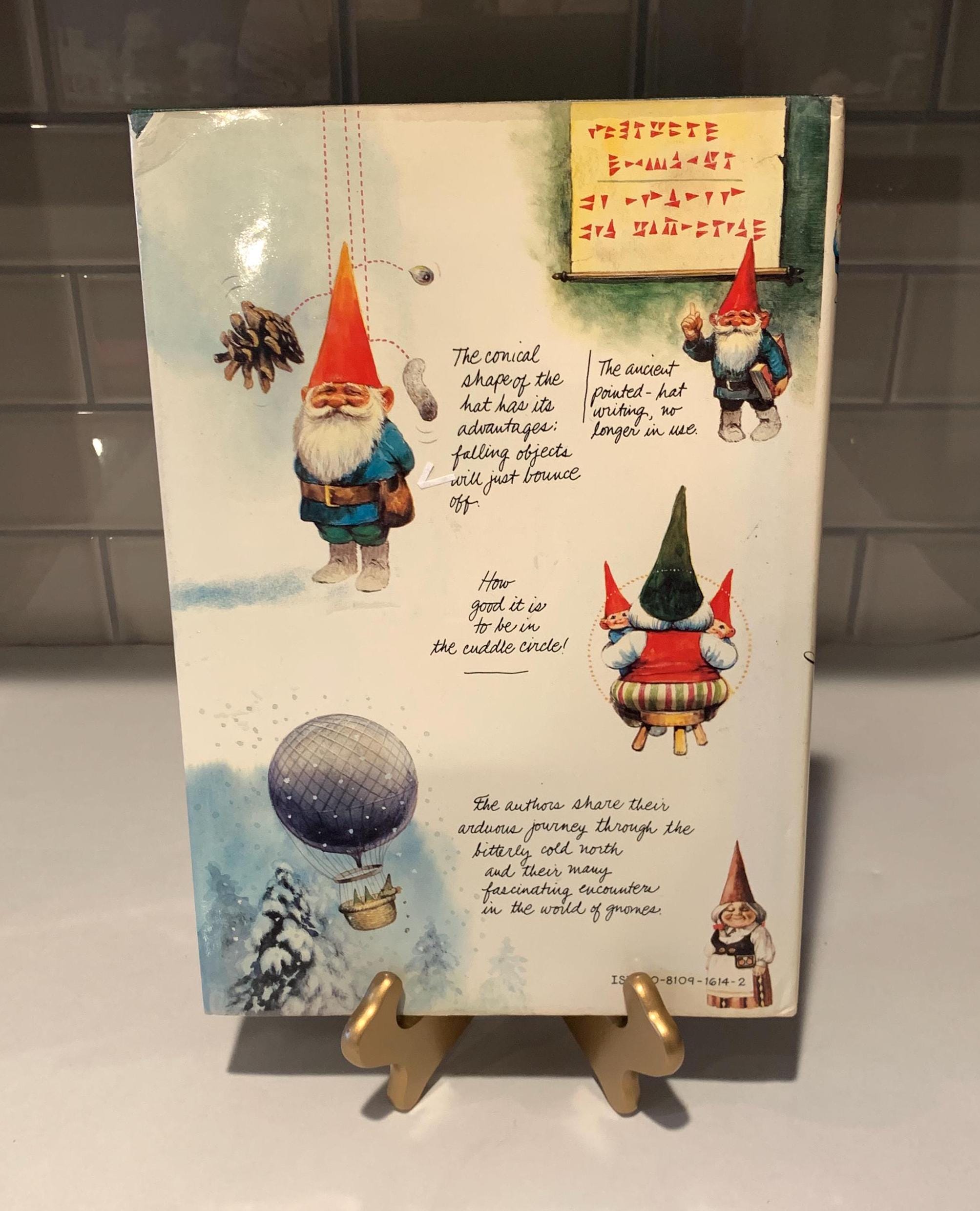 洋書 Secrets of the Gnomes - Rien Poortvliet il_1080xN.6168557594_yga5.jpg