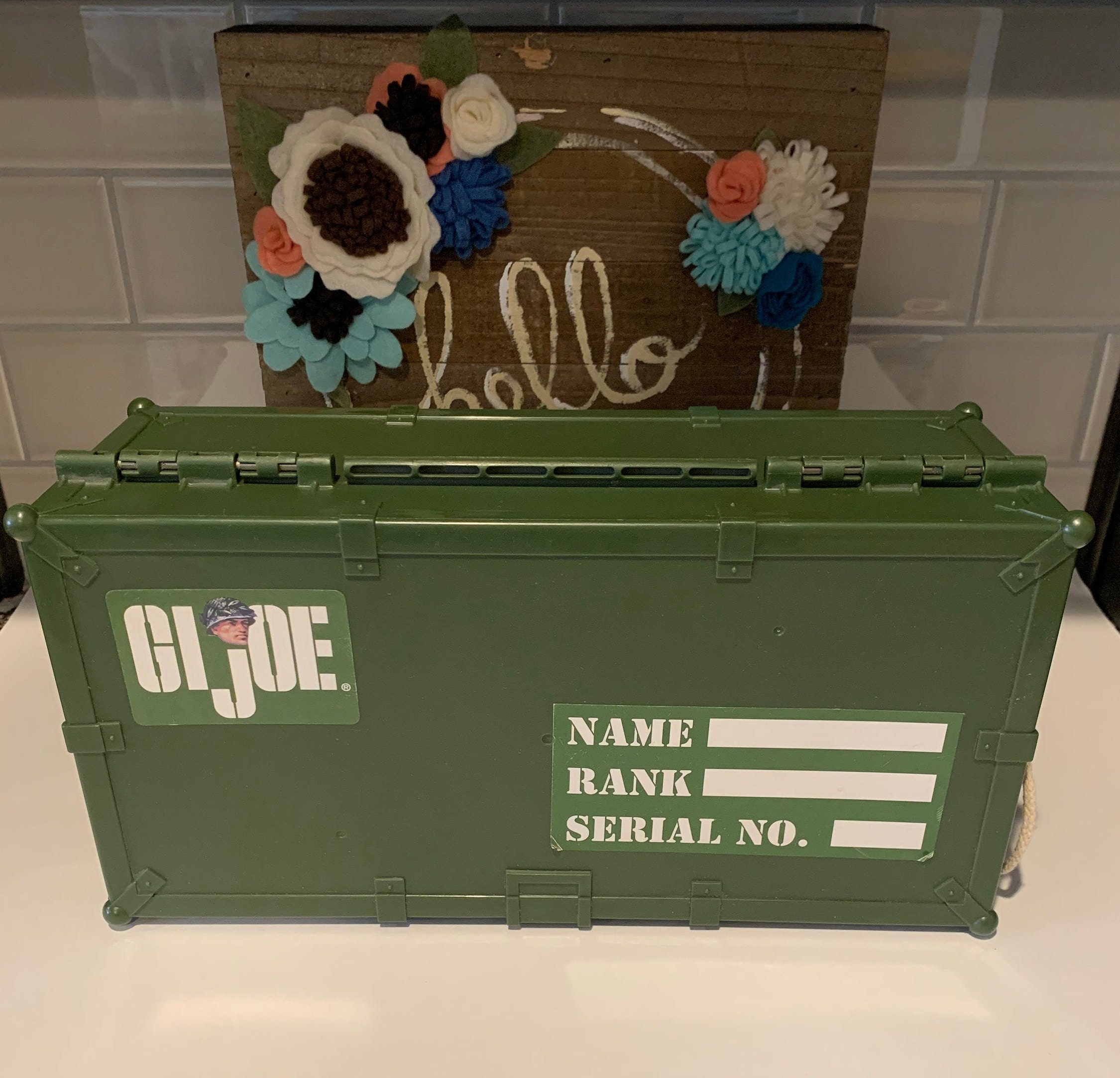 HASBRO GI JOE ADVENTURES OF FOOTLOCKER ASTRO LOCKER