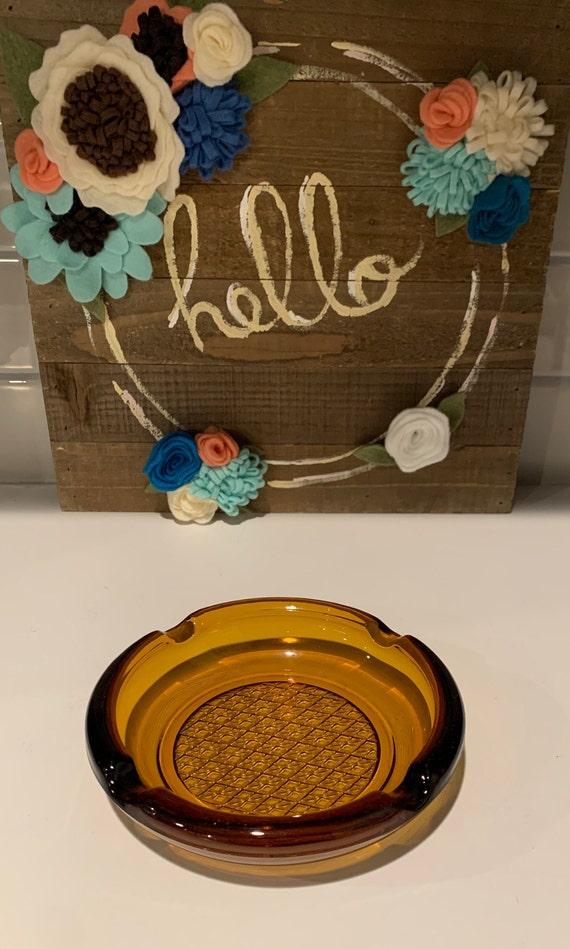 ヴィンテージの琥珀色のガラス灰皿 | 大恐慌時代のバーウェア - Etsy 日本