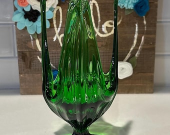 Vintage Viking Green Handkerchief Glass Vase: 4-Toed Pedestal