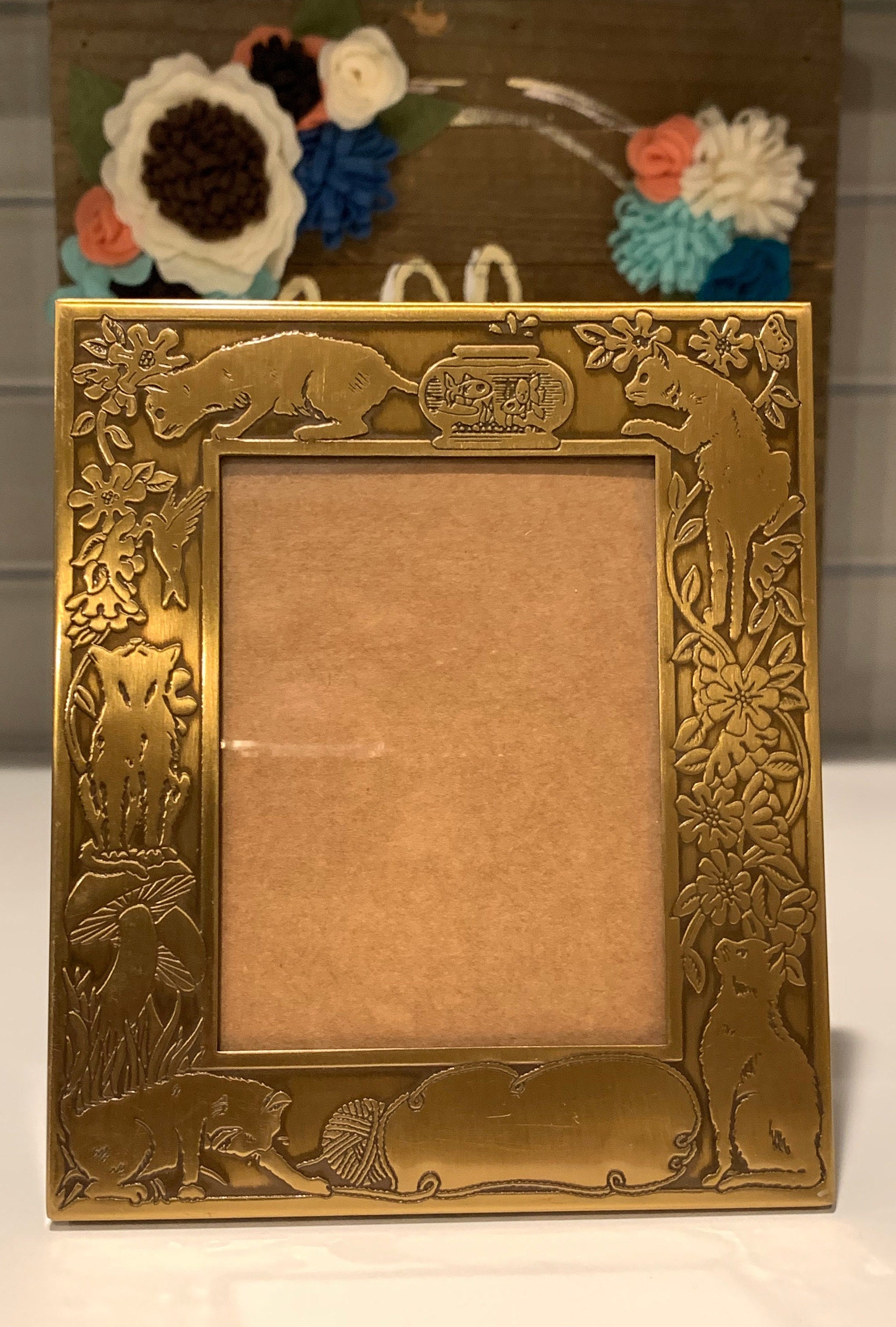 Vintage Gold M.W. Carr & Co. Inc Cat Frame Cat Home Decor Etsy