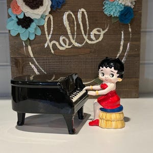 Betty Boop Playing Piano Music Box | Collectable Betty Boop Figurines