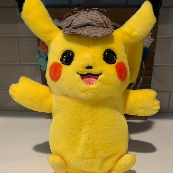 Pokémon Detective Pikachu | Movie Plush Talking Stuffed Animal | Pokémon Battery Operated Detective Pikachu