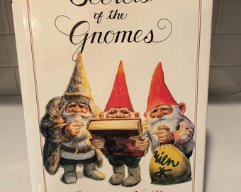 洋書 Secrets of the Gnomes - Rien Poortvliet $_57.JPG?set_id=8800005007