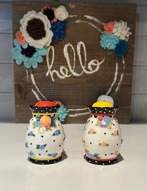 Mary Engelbreit Salt Pepper Shakers: Collectible Egg Flower Set