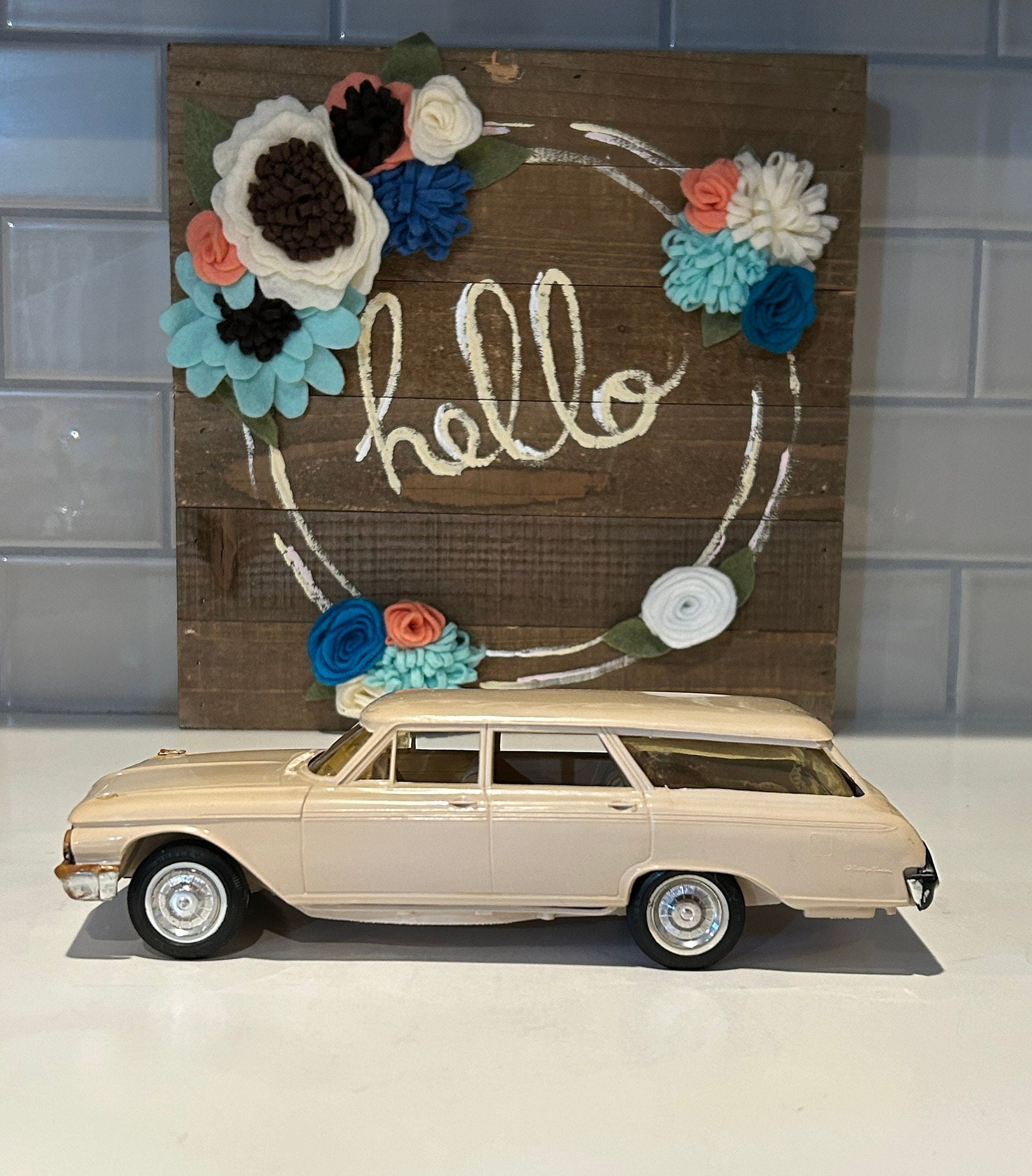 Hubley 1962 Ford Country Station Wagon Dealer Promo 1:25