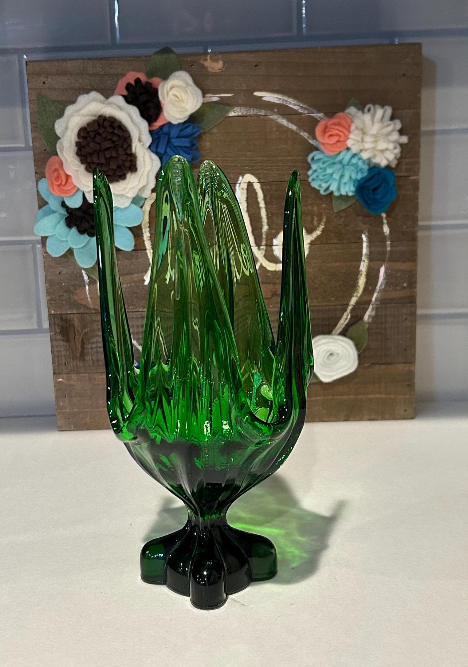 Vintage Viking Green Handkerchief Glass Vase: 4-toed Pedestal - Etsy