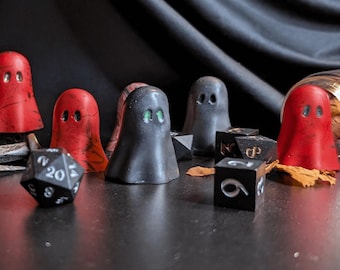 Mysterieus handgemaakt spookbeeldje – Alt Goth-huisdecoratie, spookcollectie