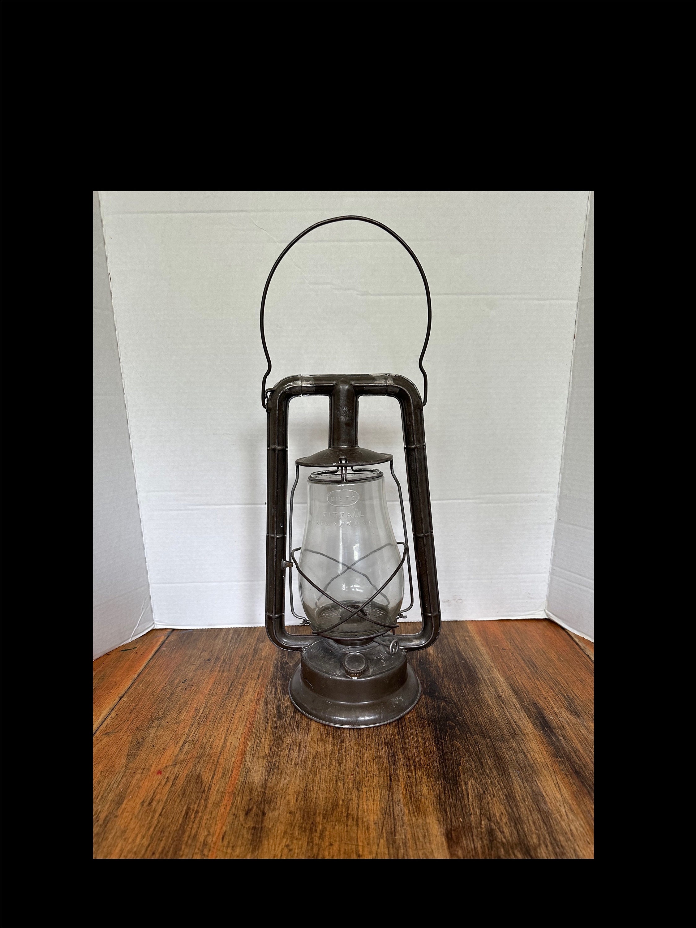 Monarch sale oil lamp