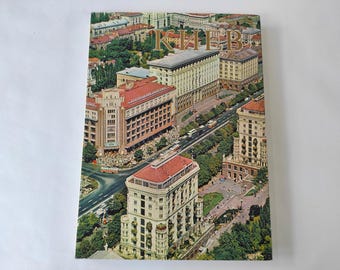Ciudad de Kyiv, libro antiguo impreso en la URSS en 1975