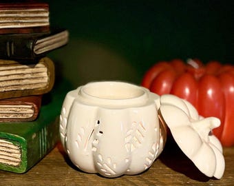 Brûleur à huile citrouille blanc cassé : lampe aromatique en céramique Feuilles d'automne