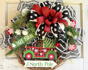 Red Christmas truck front door wreath, red black check wreath, evergreen holiday wreath, cabin Christmas wreath, farmhouse truck wreath