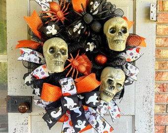 Halloween Skull wreath, spooky spider porch decoration, whimsical ghost decor, trick or treat front door wreath, scary bones wreath for door