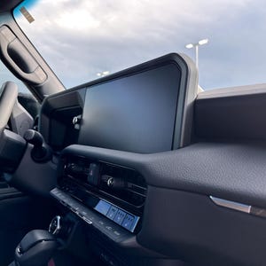 2024+ Toyota Land Cruiser | 12.3" Main Infotainment | Matte/Anti-Glare | Screen Protector Kit
