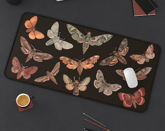 Tapis de bureau Moth | Tapis de bureau Cottagecore | | d’accessoires de bureau esthétiques Dark Academia Tapis de souris de jeu Large Moth | Tapis de bureau Goblincore