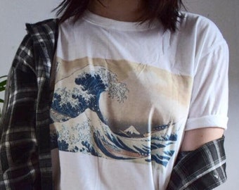 Große Welle Off Kanagawa Tshirt | Hokusai ästhetische Shirt | Kawaii Kleidung | Japanische Welle Tee | Weiche Grunge Geschenk für ihre | Unisex T-Shirt