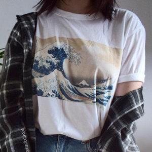 Große Welle Off Kanagawa Tshirt | Hokusai ästhetische Shirt | Kawaii Kleidung | Japanische Welle Tee | Weiche Grunge Geschenk für ihre | Unisex T-Shirt