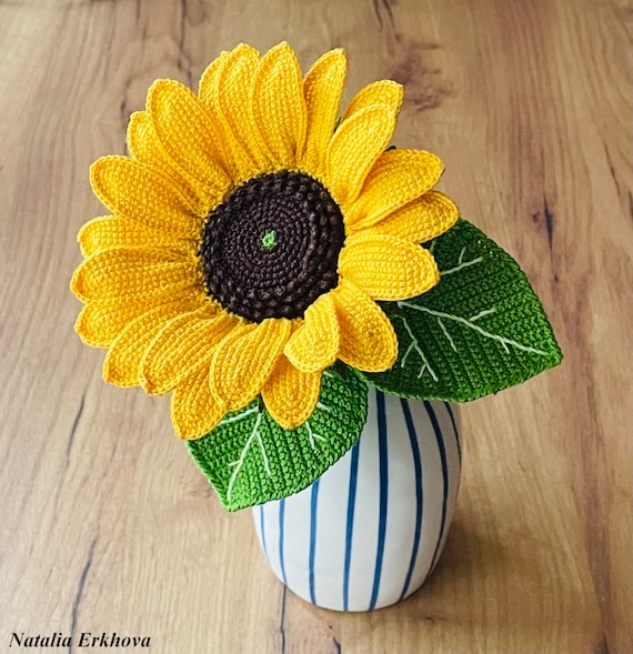 Girasole All'Uncinetto Fatto A Mano - Fiore Artificiale Decorativo Per Scrivania, Regalo Di Supporto Emotivo, Allegro E Divertente