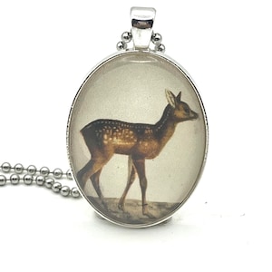 Vintage deer image pendant