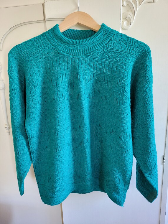 Vintage brunny turquoise snowflake sweater