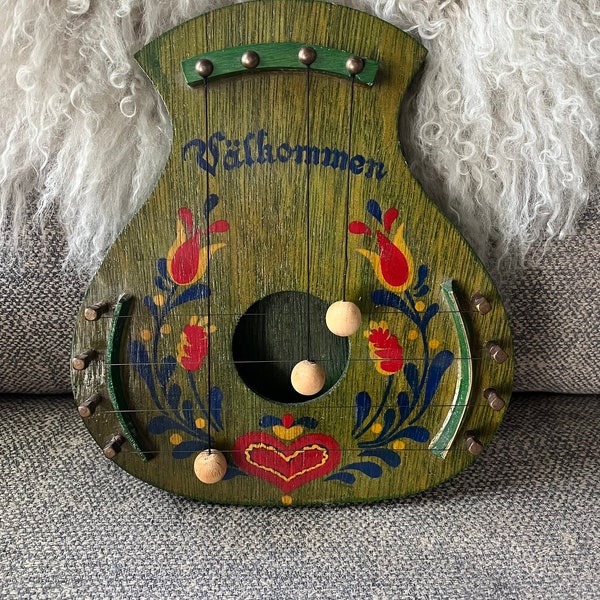 Swedish door harp