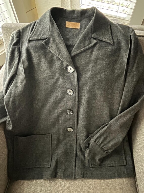 Vintage woman’s Pendleton jacket - image 1