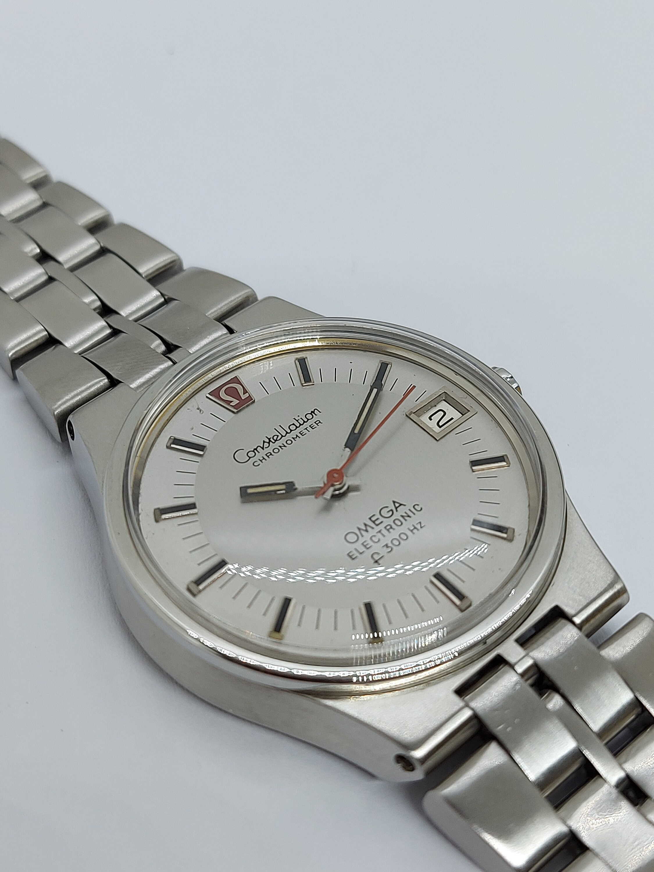 omega constellation electronic
