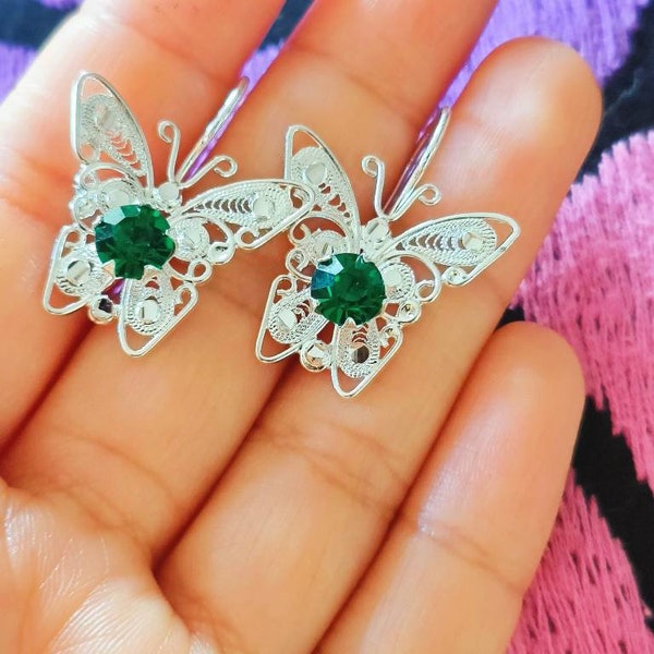 Aretes de mariposa en filigrana plata ley 925 con cristales verdes
