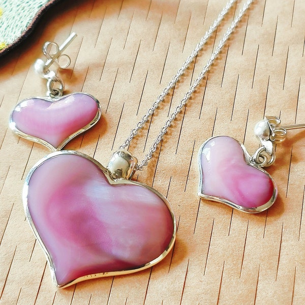 Aretes de corazón en concha nácar rosa y plata ley 925