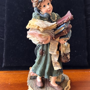 Miss Biddle - Holdin' it together - The Folkstone Collection - Boyds Bears - 28252 - 1st Edition