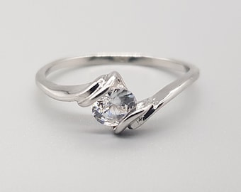 Ring silver with white sapphire 925 silver plating, ladies ring, synthetic sapphire, ring for ladies, elegant, silver ring with stone