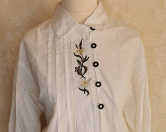Gaudi Folkloristische blouse rood-wit volledige print elegant Mode Traditionele jurken Folkloristische blouses 