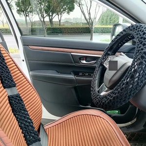 車用ステアリングホイールカバー、かぎ針編みステアリングホイールカバー、ブラックステアリングホイールカバー、女性と女の子用ステアリングホイールカバー