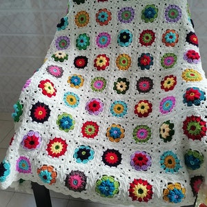 Daisy Crochet Throw Blanket,Bedroom Blanket, Living Room Blanket,Wedding Blanket, Baby Blanket,Granny Square Throw Blanket,Retro Blanket image 7